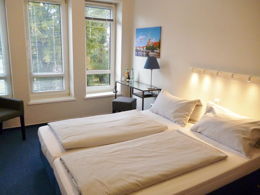 Hotel Am Muehlenteich Lübeck Dış mekan fotoğraf