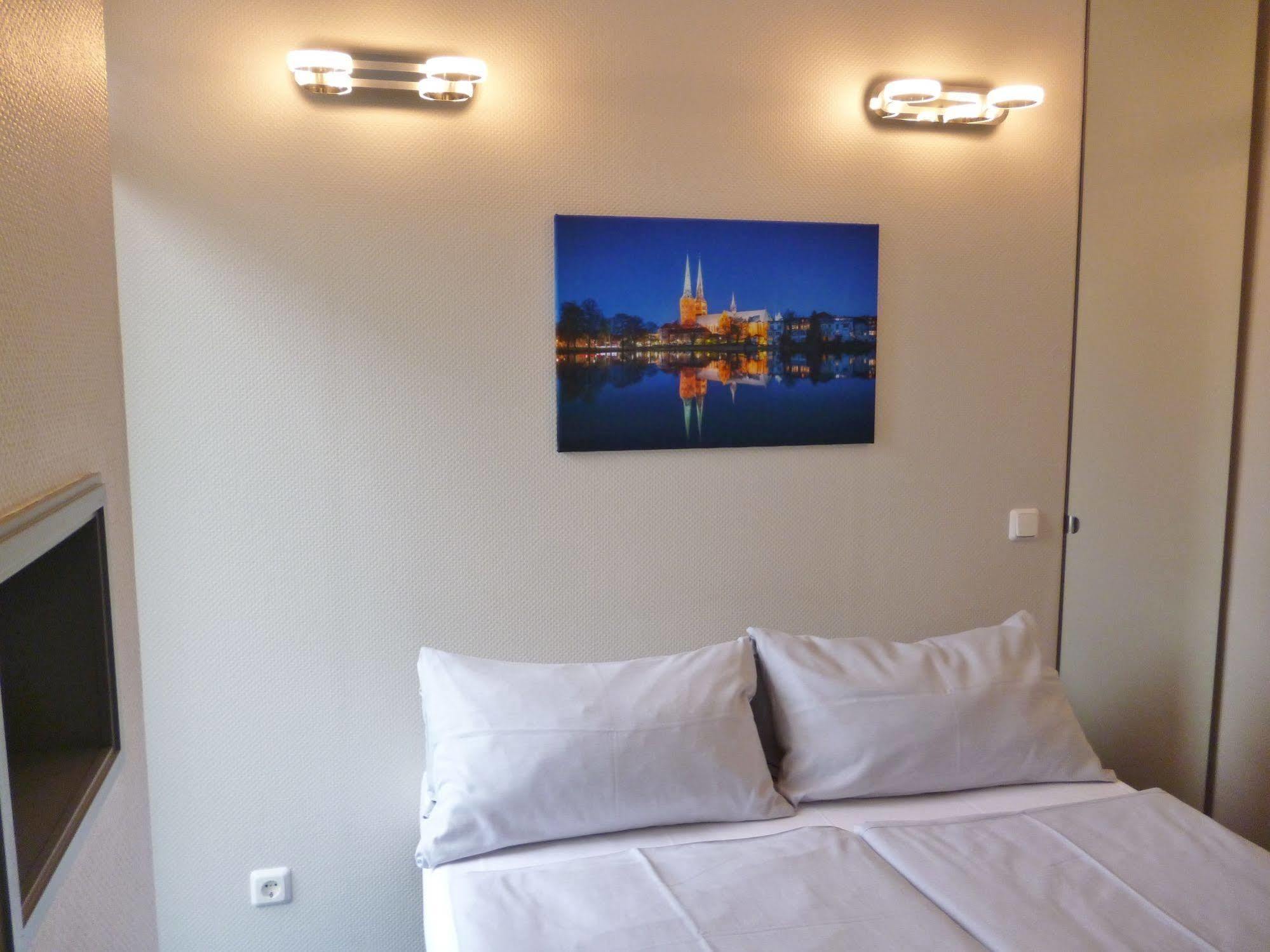Hotel Am Muehlenteich Lübeck Dış mekan fotoğraf